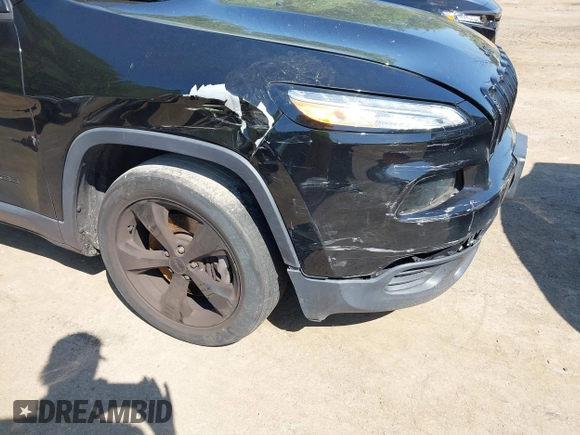2017 Jeep Cherokee Altitude с VIN 1C4PJLAS6HW595992, выставлен на аукционе IAAI как лот 42242411 с пробегом 133 550 миль миль и . История ставок и продаж доступна на DreamBid. Изображение 6.