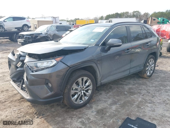 2021 Toyota RAV4 XLE Premium with VIN 2T3C1RFV6MC103170, listed as a IAAI auction lot 41510409 with 31,770 mi miles. Bid and sale history available at carsss.com. Image 17.
