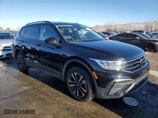 2024 Volkswagen Tiguan S with VIN 3VVFB7AX8RM126322, listed as a Copart auction lot 88884795 with 1,162 mi miles and Salvage Title. Bid and sale history available at carsss.com. Image 4.