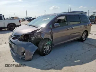 2019 Toyota Sienna XLE Auto Access Seat with VIN 5TDYZ3DC9KS995084, listed as a Copart auction lot 59058395 with 47,104 mi miles and Salvage title. Bid and sale history available at DreamBid. Image 1.