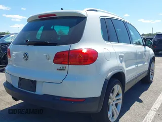2016 Volkswagen Tiguan S z VIN WVGBV7AX7GW514400, wystawiony jako IAAI lot #42028519 z przebiegiem 147 896 mil mil oraz . Historia ofert i sprzedaży dostępna na DreamBid. Obrazek 4.
