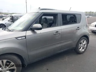 2016 Kia Soul + with VIN KNDJP3A50G7257303, listed as a IAAI auction lot 41878177 with 66,483 mi miles. Bid and sale history available at carsss.com. Image 6.