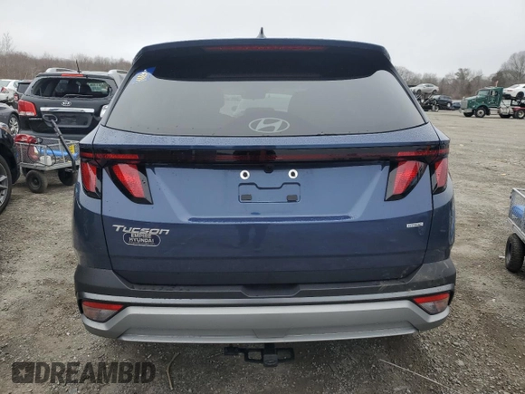 2025 Hyundai Tucson SEL with VIN 5NMJBCDE3SH475490, listed as a Copart auction lot 49822975 with 3,328 mi miles and Salvage Title. Bid and sale history available at carsss.com. Image 6.