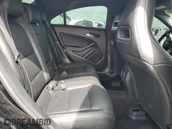 2018 Mercedes-Benz CLA 250 with VIN WDDSJ4EB1JN663031, listed as a Copart auction lot 61464505 with 102,754 mi miles and Salvage title. Bid and sale history available at DreamBid. Image 10.