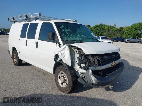 2019 Chevrolet Express Cargo Van with VIN 1GCWGAFG5K1254736, listed as a IAAI auction lot 41880050 with 136,132 mi miles. Bid and sale history available at carsss.com. Image 1.