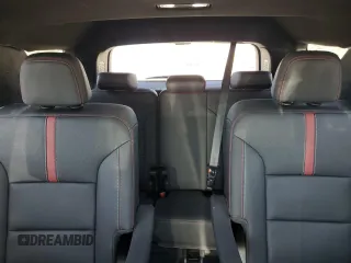 2024 Chevrolet Traverse AWD RS с VIN 1GNEVLKS9RJ166460, выставлен на аукционе Copart как лот 57914315 с пробегом 19 535 миль миль и Списание • Salvage title. История ставок и продаж доступна на DreamBid. Изображение 10.