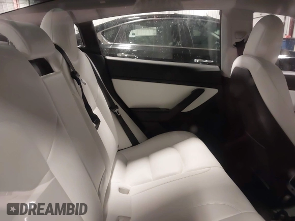 2020 Tesla Model 3 Performance z VIN 5YJ3E1EC3LF641768, wystawiony jako IAAI lot #41542615 z przebiegiem 43 343 mil mil oraz . Historia ofert i sprzedaży dostępna na DreamBid. Obrazek 8.