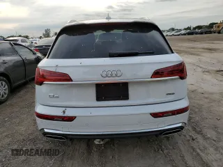 2022 Audi Q5 S line Premium Plus with VIN WA1EAAFY7N2085060, listed as a Copart auction lot 37747293 with 8,015 mi miles. Bid and sale history available at carsss.com. Image 6.