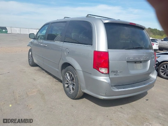 2017 Dodge Grand Caravan SXT with VIN 2C4RDGCGXHR545752, listed as a IAAI auction lot 41812885 with 180,805 mi miles. Bid and sale history available at carsss.com. Image 3.