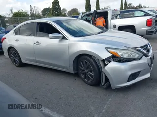 2017 Nissan Altima SV with VIN 1N4AL3AP9HC293762, listed as a IAAI auction lot 41518107 with 118,900 mi miles and . Bid and sale history available at carsss.com. Image 12.