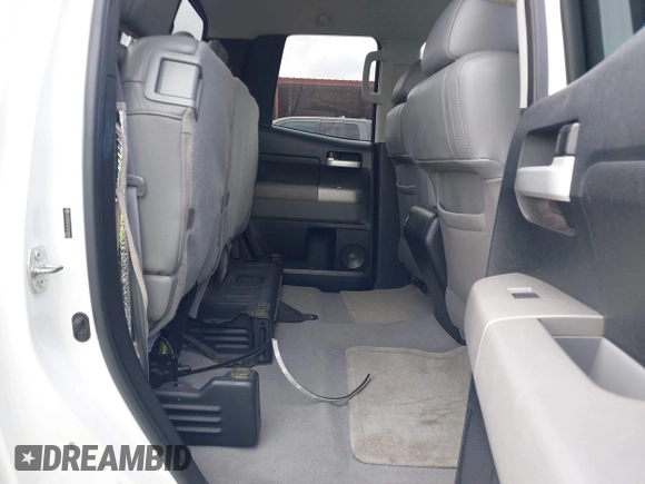 2007 Toyota Tundra Limited z VIN 5TFRV58167X016644, wystawiony jako IAAI lot #41694958 z przebiegiem 233 429 mil mil oraz . Historia ofert i sprzedaży dostępna na DreamBid. Obrazek 8.