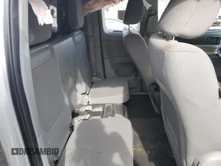 2012 Toyota Tacoma z VIN 5TFUU4EN4CX045438, wystawiony jako Copart lot #57255035 z przebiegiem 171 768 mil mil oraz Szkoda całkowita • Salvage title. Historia ofert i sprzedaży dostępna na DreamBid. Obrazek 10.