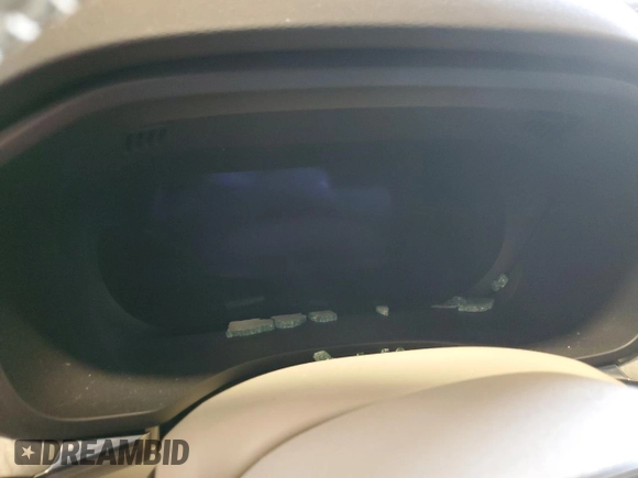 2024 Volvo XC60 Plus Dark Theme z VIN YV4H60DL4R1931269, wystawiony jako Copart lot #44804785 z przebiegiem Nie podano mil oraz Szkoda całkowita • Salvage title. Historia ofert i sprzedaży dostępna na DreamBid. Obrazek 9.