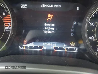 2018 Jeep Cherokee Trailhawk with VIN 1C4PJMBB0JD564792, listed as a IAAI auction lot 42513208 with 173,484 mi miles and . Bid and sale history available at DreamBid. Image 7.