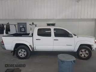 2009 Toyota Tacoma PreRunner with VIN 3TMJU62N49M090994, listed as a IAAI auction lot 41787065 with 207,386 mi miles. Bid and sale history available at carsss.com. Image 13.