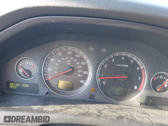 2005 Volvo S80 with VIN YV1TS592051395169, listed as a IAAI auction lot 41202944 with 187,072 mi miles. Bid and sale history available at carsss.com. Image 7.
