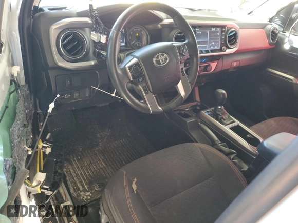 2021 Toyota Tacoma 4WD SR5 with VIN 3TMDZ5BN4MM103311, listed as a Copart auction lot 46486445 with 125,685 mi miles and Salvage Title. Bid and sale history available at carsss.com. Image 8.
