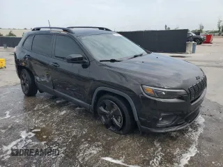 2020 Jeep Cherokee Altitude with VIN 1C4PJLLB4LD592817, listed as a Copart auction lot 58168785 with 57,400 mi miles and Salvage title. Bid and sale history available at DreamBid. Image 4.