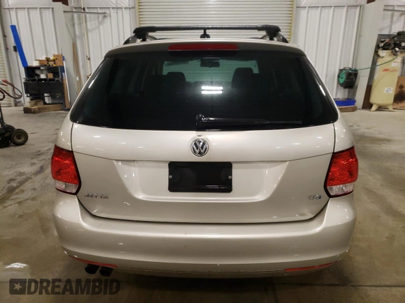 2014 Volkswagen Jetta TDI w/Sunroof & Nav with VIN 3VWPL7AJ0EM611721, listed as a Copart auction lot 86724684 with 127,030 mi miles and Salvage title. Bid and sale history available at DreamBid. Image 6.