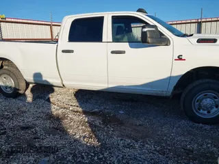 2023 Ram 2500 Tradesman with VIN 3C6UR5HL4PG506690, listed as a IAAI auction lot 41065565 with 72,435 mi miles. Bid and sale history available at carsss.com. Image 13.