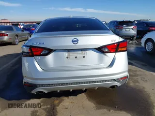 2019 Nissan Altima 2.5 SV with VIN 1N4BL4DV9KC178879, listed as a IAAI auction lot 41611524 with 71,051 mi miles. Bid and sale history available at carsss.com. Image 17.