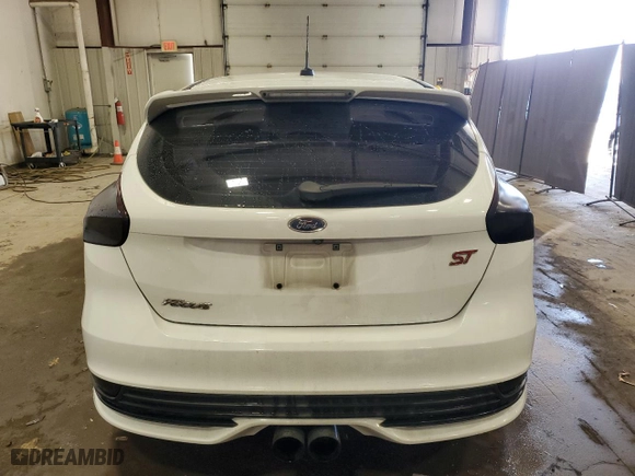 2017 Ford Focus ST with VIN 1FADP3L9XHL273004, listed as a Copart auction lot 46921955 with 103,619 mi miles and Clean Title. Bid and sale history available at carsss.com. Image 6.
