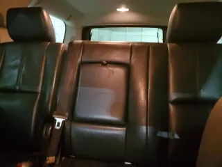 2013 Chevrolet Suburban LT with VIN 1GNSKJE79DR235536, listed as a Copart auction lot 41865805 with 231,576 mi miles and Clean Title. Bid and sale history available at carsss.com. Image 10.
