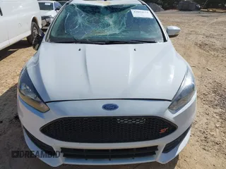 2017 Ford Focus ST with VIN 1FADP3L90HL269513, listed as a IAAI auction lot 42054174 with 77,597 mi miles and . Bid and sale history available at carsss.com. Image 12.