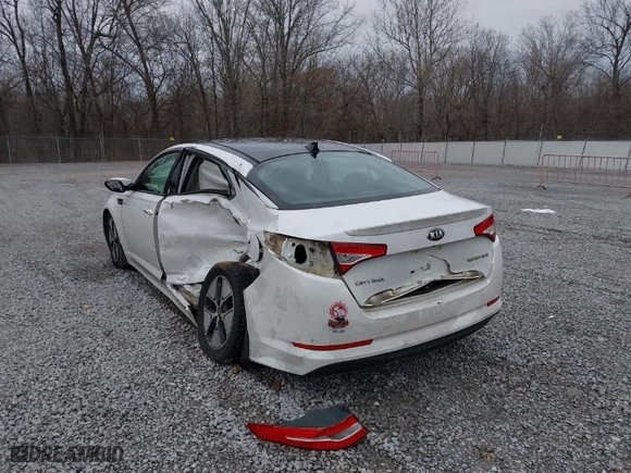 2013 Kia Optima Hybrid EX with VIN KNAGM4AD9D5040367, listed as a IAAI auction lot 41582586 with 152,534 mi miles. Bid and sale history available at carsss.com. Image 6.