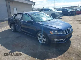 2015 Volkswagen Passat Wolfsburg Edition с VIN 1VWAT7A39FC116573, выставлен на аукционе IAAI как лот 42175066 с пробегом 110 490 миль миль и . История ставок и продаж доступна на DreamBid. Изображение 1.