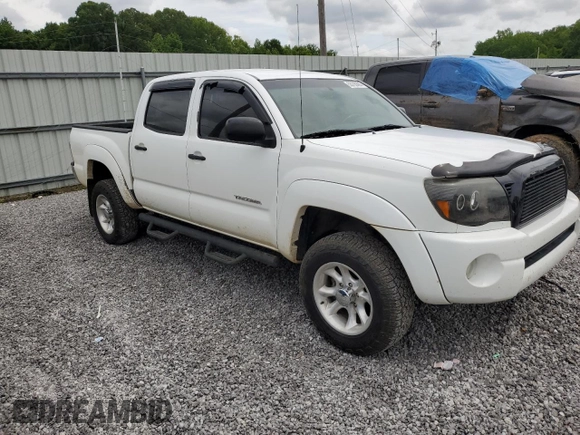 2011 Toyota Tacoma PreRunner z VIN 3TMJU4GN1BM124215, wystawiony jako Copart lot #55755385 z przebiegiem 153 806 mil mil oraz Czysty tytuł • Clean title. Historia ofert i sprzedaży dostępna na DreamBid. Obrazek 4.