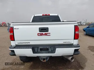 2017 GMC Sierra 2500HD Denali with VIN 1GT12UEY1HF213326, listed as a IAAI auction lot 41807632 with 224,620 mi miles and . Bid and sale history available at DreamBid. Image 17.