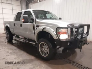 2008 Ford F-250 XL z VIN 1FTSW21R48EA05636, wystawiony jako IAAI lot #41344488 z przebiegiem 273 706 mil mil oraz . Historia ofert i sprzedaży dostępna na DreamBid. Obrazek 1.