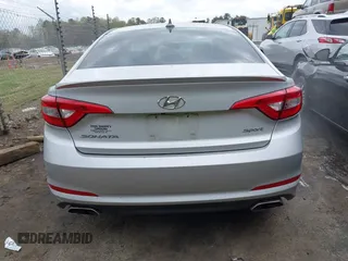2015 Hyundai Sonata Limited with VIN 5NPE34AFXFH041898, listed as a IAAI auction lot 41929114 with 151,429 mi miles and . Bid and sale history available at carsss.com. Image 16.