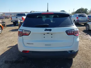 2020 Jeep Compass Latitude with VIN 3C4NJCBB6LT147594, listed as a IAAI auction lot 41592201 with 32,383 mi miles and . Bid and sale history available at DreamBid. Image 17.