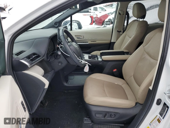 2022 Toyota Sienna Limited with VIN 5TDZSKFCXNS068163, listed as a Copart auction lot 81827224 with 40,821 mi miles and Salvage Title. Bid and sale history available at carsss.com. Image 7.