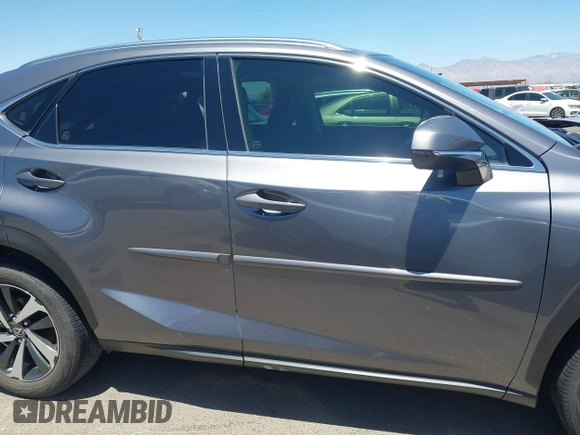 2020 Lexus NX 300 z VIN JTJDARBZ5L5009845, wystawiony jako IAAI lot #42160884 z przebiegiem 40 001 mil mil oraz . Historia ofert i sprzedaży dostępna na DreamBid. Obrazek 13.