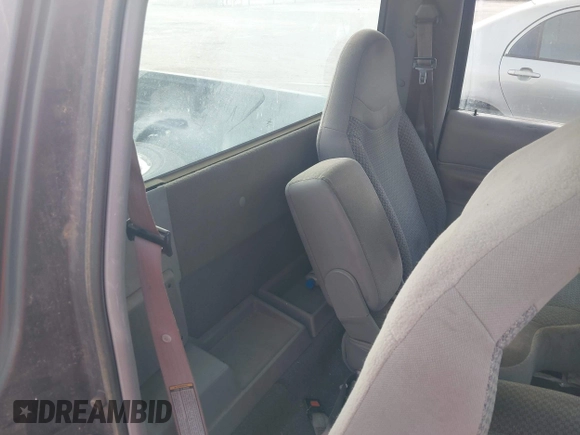 1999 Ford Ranger XL with VIN 1FTYR10CXXUB86884, listed as a IAAI auction lot 42749446 with 295,847 mi miles and . Bid and sale history available at DreamBid. Image 8.