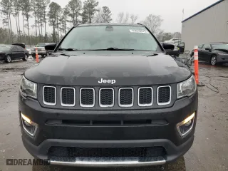 2019 Jeep Compass Limited with VIN 3C4NJCCBXKT843727, listed as a Copart auction lot 42649675 with 19,641 mi miles and Salvage Title. Bid and sale history available at carsss.com. Image 5.