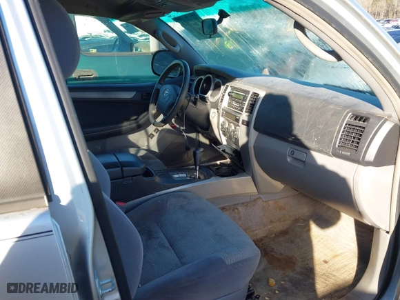 2003 Toyota 4Runner SR5 with VIN JTEZU14R230015626, listed as a IAAI auction lot 41427023 with 183,918 mi miles. Bid and sale history available at carsss.com. Image 5.