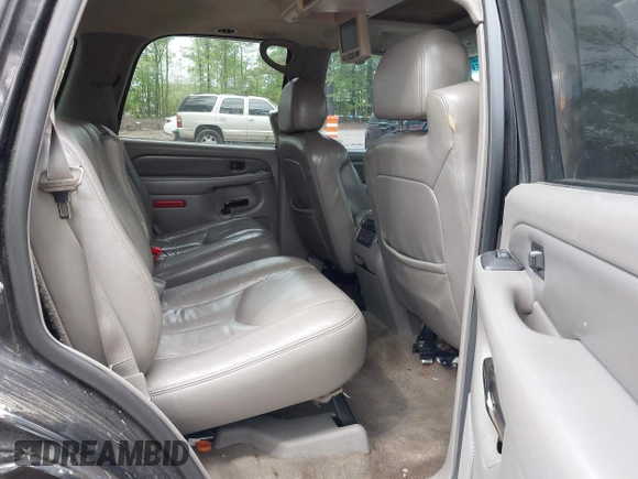 2005 GMC Yukon Denali z VIN 1GKEK63U65J182925, wystawiony jako IAAI lot #42071053 z przebiegiem 235 367 mil mil oraz . Historia ofert i sprzedaży dostępna na DreamBid. Obrazek 8.