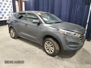 2016 Hyundai Tucson SE z VIN KM8J23A40GU114418, wystawiony jako Copart lot #87868505 z przebiegiem Nie podano mil oraz Czysty tytuł • Clean title. Historia ofert i sprzedaży dostępna na DreamBid. Obrazek 4.