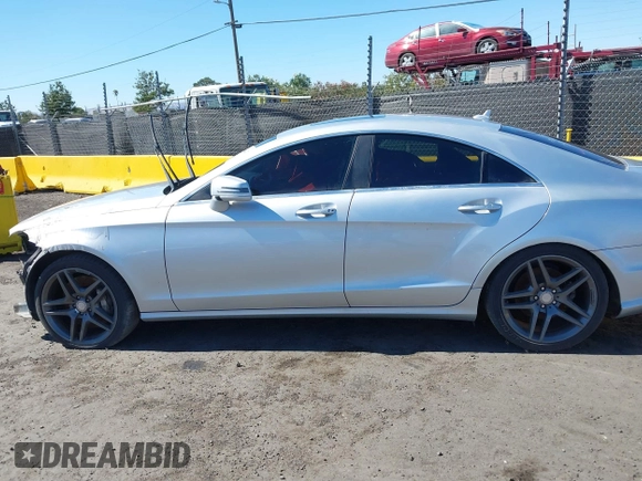 2014 Mercedes-Benz CLS 550 z VIN WDDLJ7DB8EA097096, wystawiony jako IAAI lot #40084432 z przebiegiem 93 431 mil mil oraz . Historia ofert i sprzedaży dostępna na DreamBid. Obrazek 13.