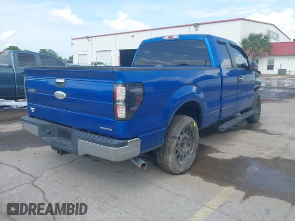 2011 Ford F-150 XL with VIN 1FTEX1CM2BFC56193, listed as a IAAI auction lot 41978870 with 155,808 mi miles. Bid and sale history available at carsss.com. Image 4.