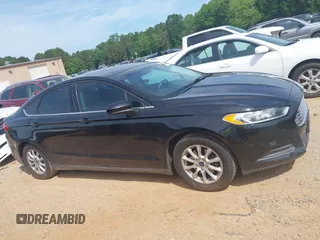 2016 Ford Fusion S z VIN 3FA6P0G73GR121162, wystawiony jako IAAI lot #42298022 z przebiegiem 160 978 mil mil oraz . Historia ofert i sprzedaży dostępna na DreamBid. Obrazek 12.