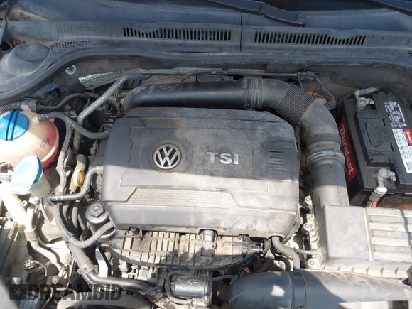 2015 Volkswagen Jetta SE with VIN 3VWD17AJ1FM407228, listed as a IAAI auction lot 42250711 with 189,275 mi miles and . Bid and sale history available at DreamBid. Image 10.