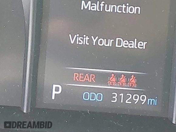 2022 Toyota Venza LE with VIN JTEAAAAH4NJ110669, listed as a IAAI auction lot 41840038 with 31,299 mi miles. Bid and sale history available at carsss.com. Image 16.