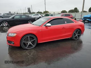 2012 Audi S5 Premium Plus z VIN WAUCVAFR6CA001417, wystawiony jako Copart lot #42179465 z przebiegiem 122 296 mil mil oraz Czysty tytuł • Clean title. Historia ofert i sprzedaży dostępna na DreamBid. Obrazek 1.