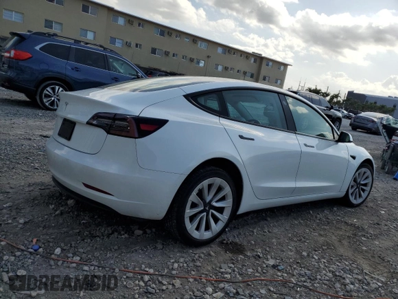 2023 Tesla Model 3 z VIN 5YJ3E1EAXPF422956, wystawiony jako Copart lot #52500285 z przebiegiem 24 082 mil mil oraz Nie do naprawy • Non repairable. Historia ofert i sprzedaży dostępna na DreamBid. Obrazek 3.