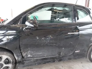 2015 FIAT 500e with VIN 3C3CFFGE3FT590114, listed as a IAAI auction lot 41712470 with 67,337 mi miles. Bid and sale history available at carsss.com. Image 6.